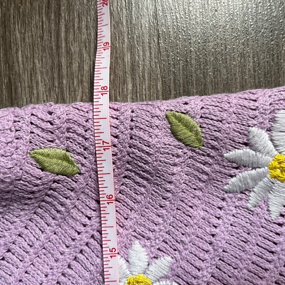Knit Floral Crop - Picture 4 of 5